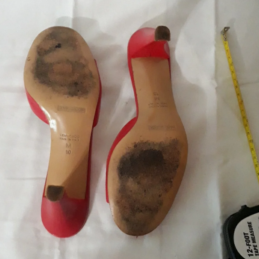 Marc Jacobs Coral polka dot leather sandals. - Picture 5 of 5